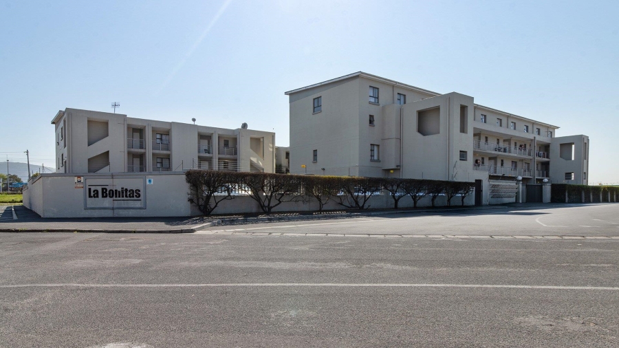 2 Bedroom Property for Sale in Klipkop Western Cape